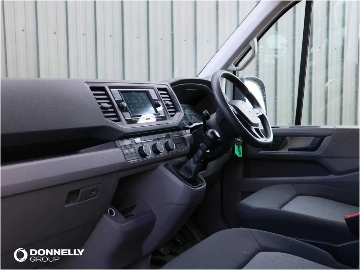 Volkswagen Crafter Cr35 Mwb Diesel Fwd Trendline - Image 2