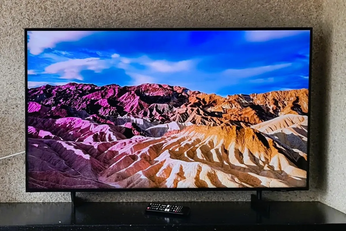 Samsung UE50AU8000K – 50" UHD Smart TV - Image 2