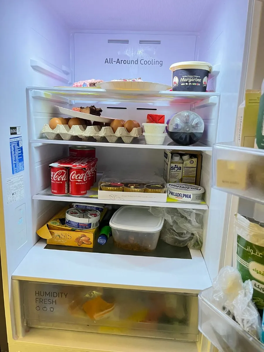 Refrigerator - Image 3