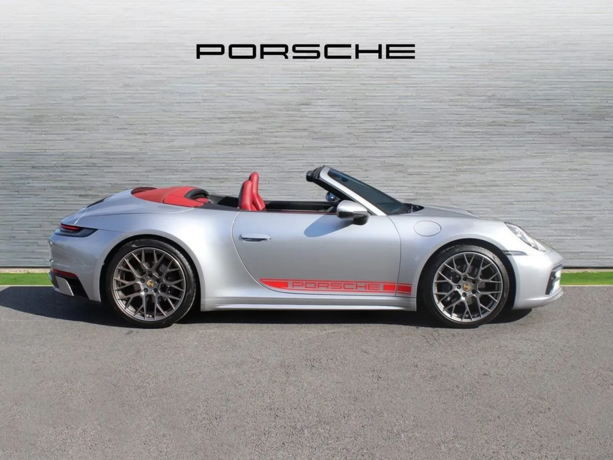 Porsche 911 Carrera Cabriolet - Image 3