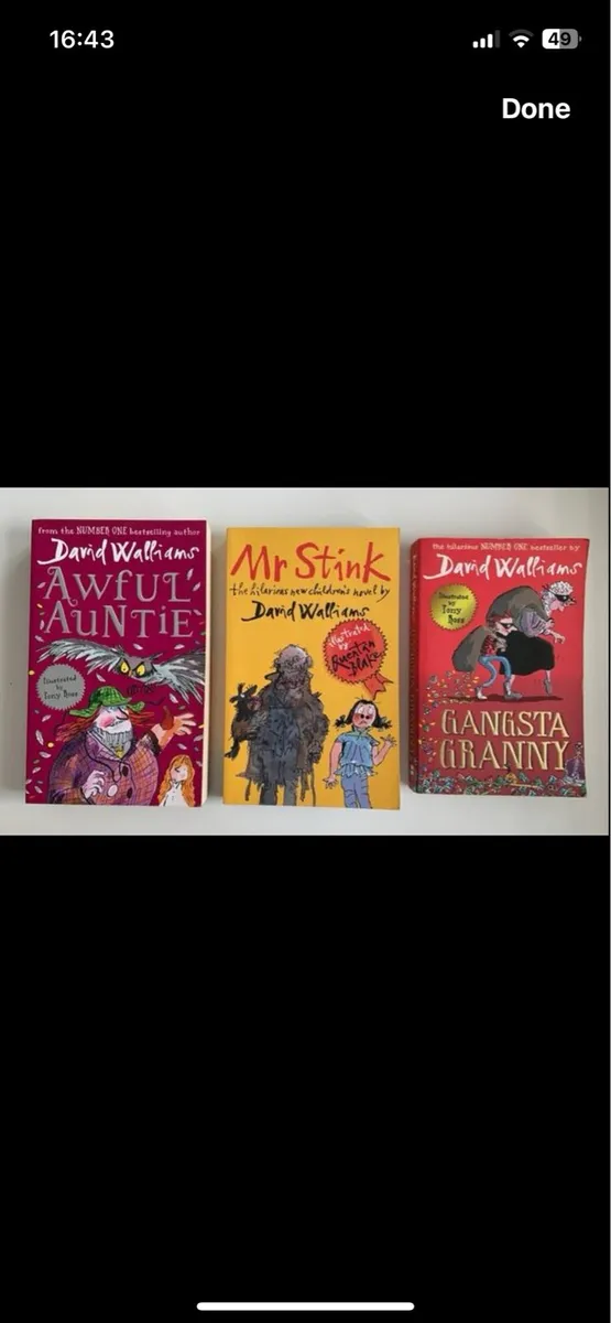 David Walliams Books plus FREE BOOKS - Image 1