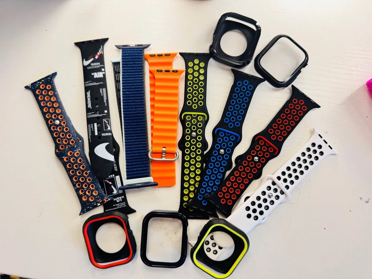 Apple Watch series 9 gps 45mm - Image 4