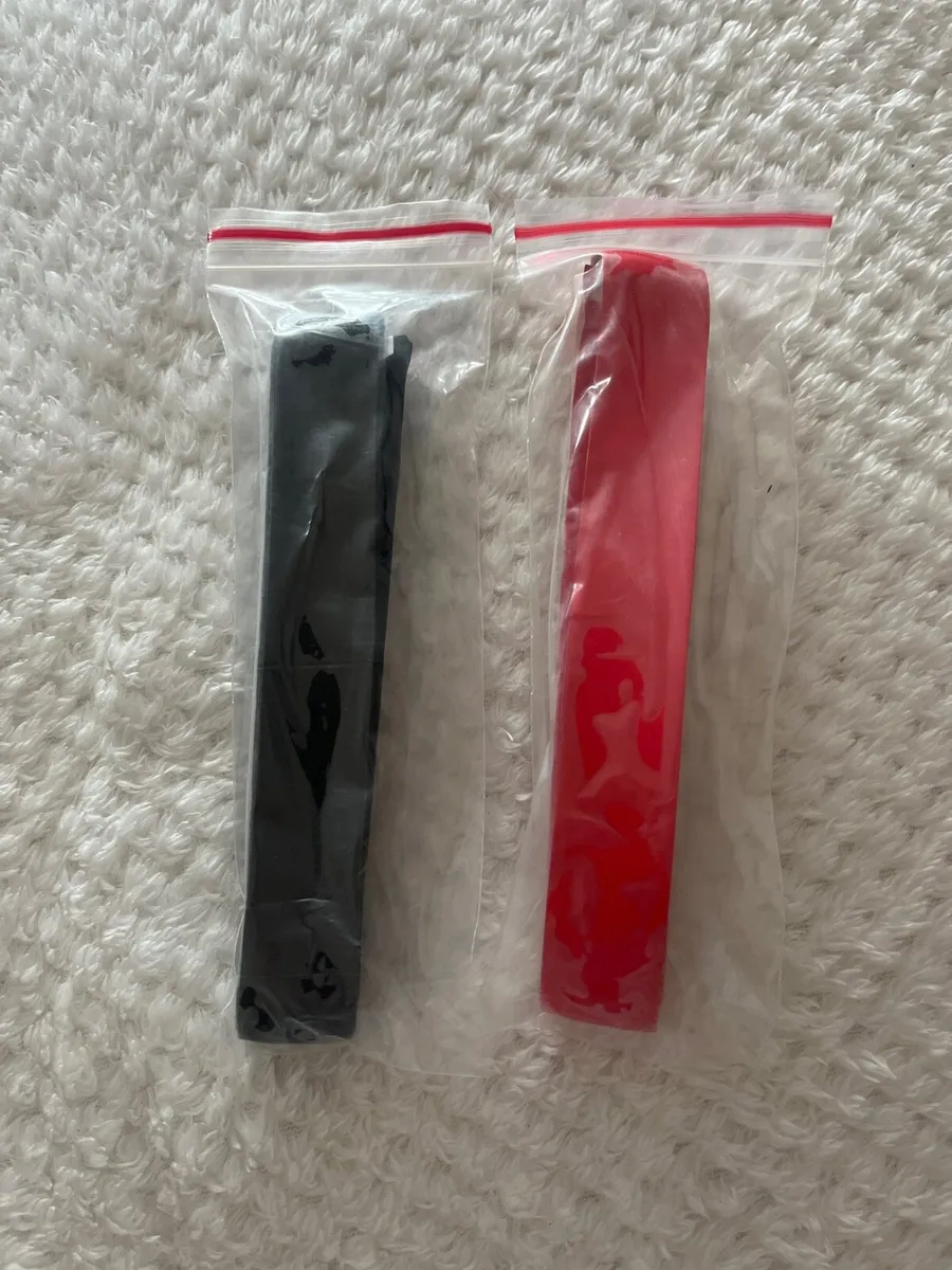 Hurling grips