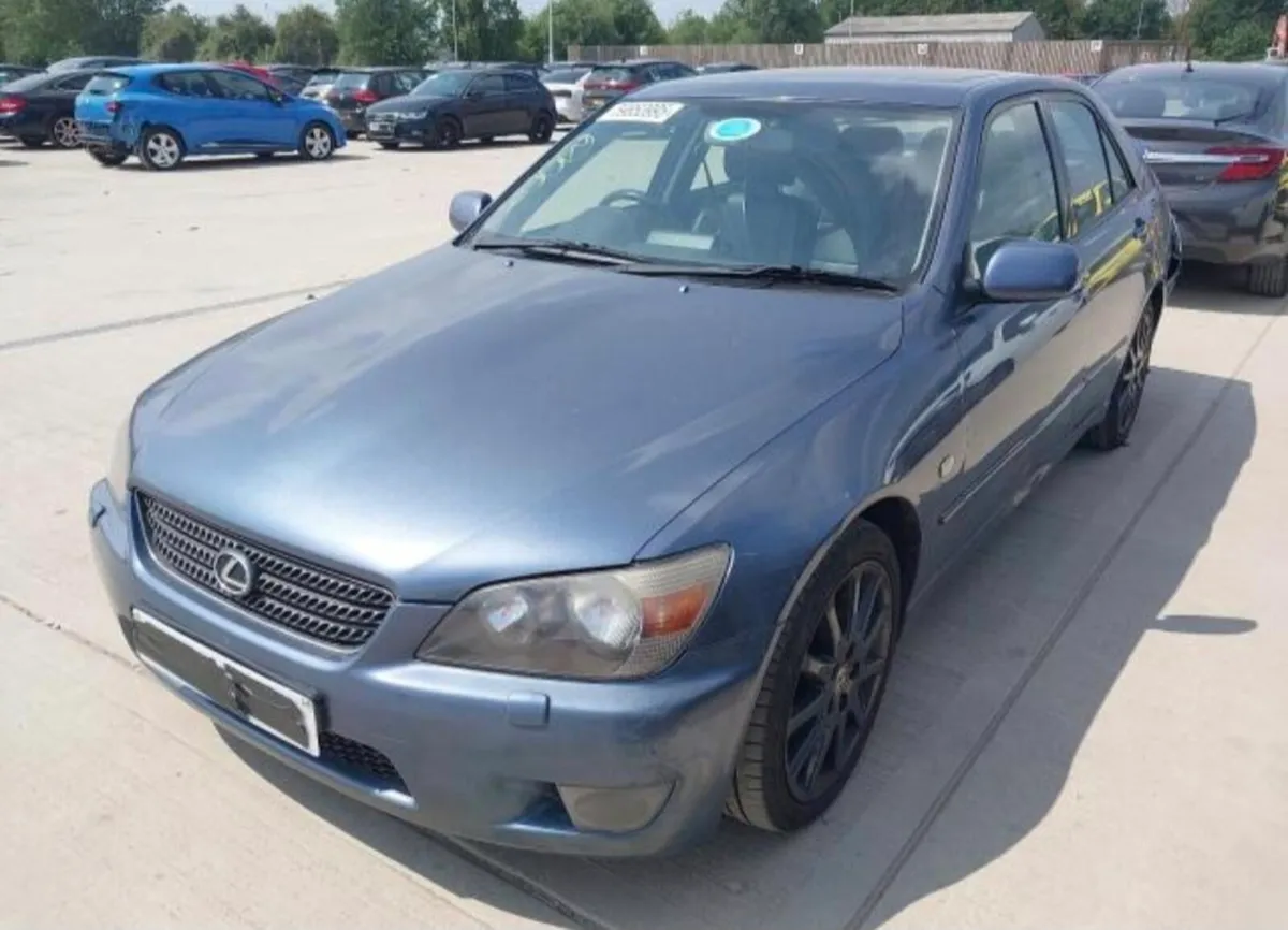 Lexus is200 BREAKING PARTS SPARES ONLY - Image 1