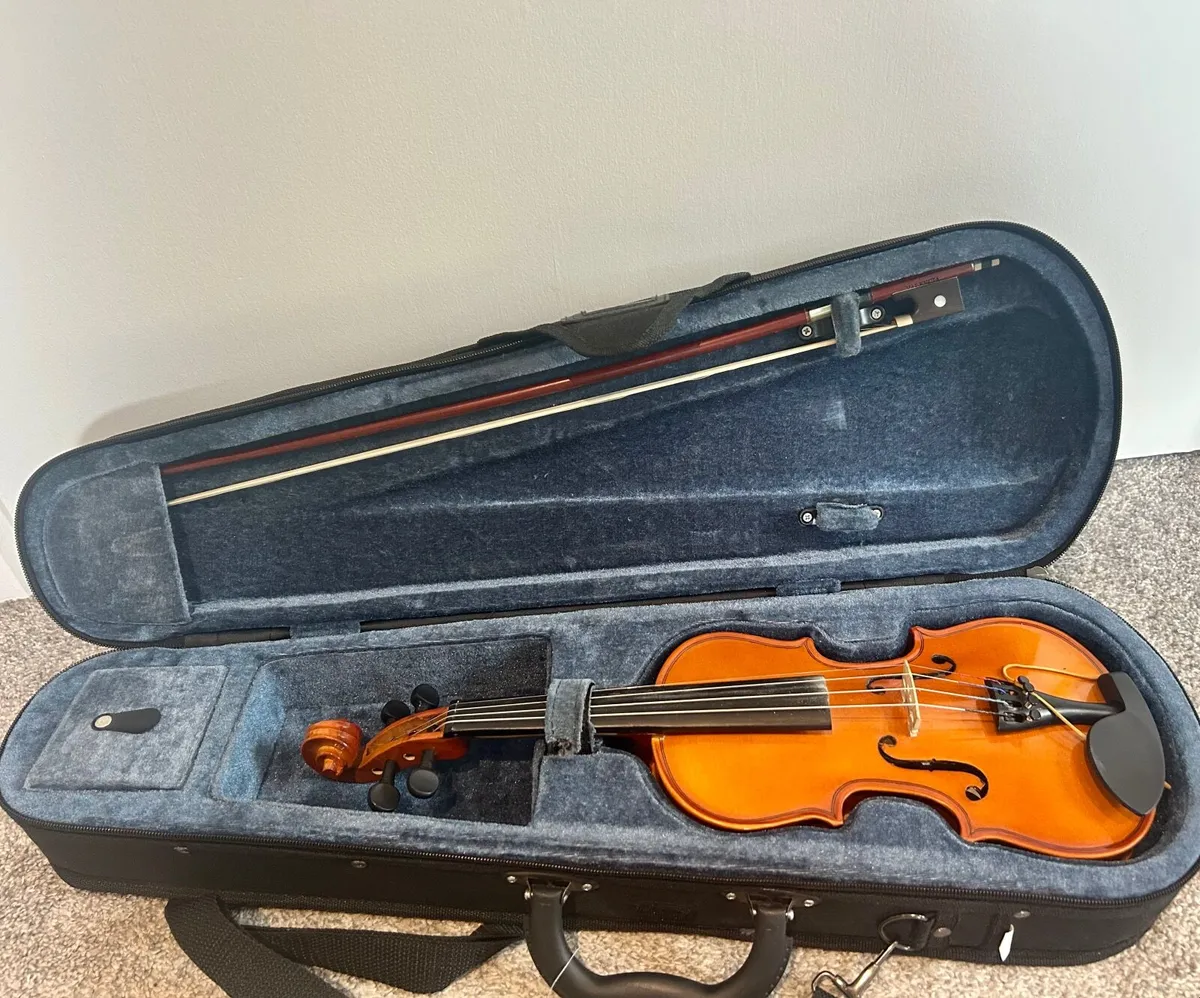 Valencia Violin - Image 1