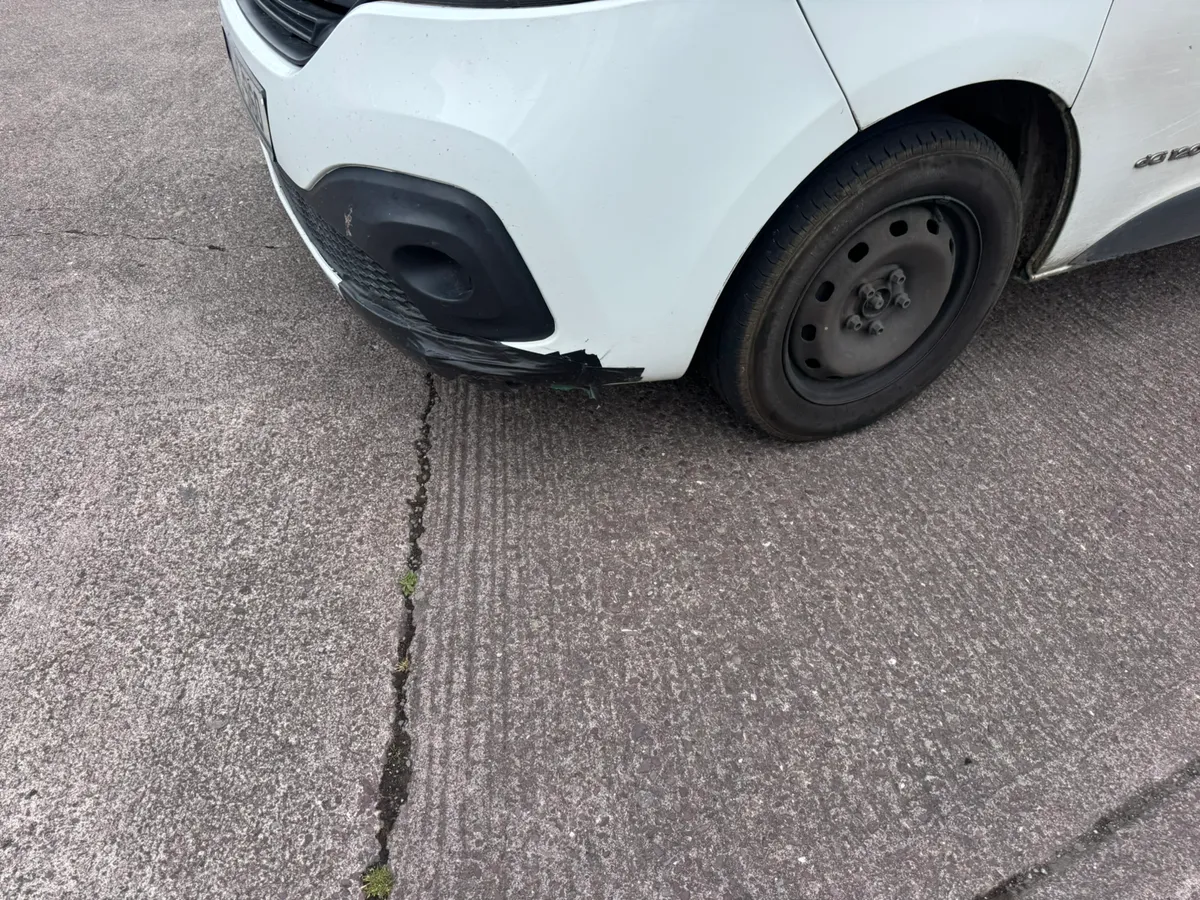 171 Renault traffic  no damage - Image 3