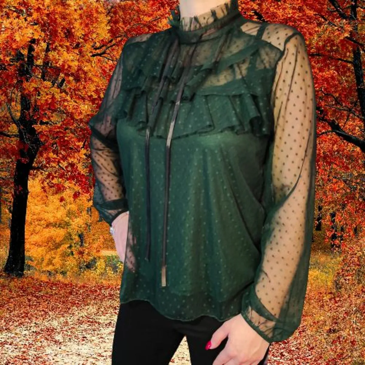 Lace blouse with a bow at the neck - Image 3