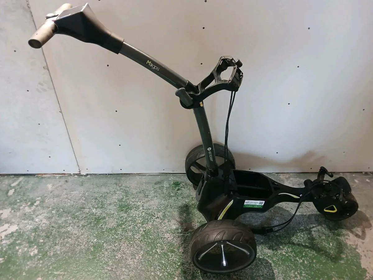 GPS Motocaddy- NEW GPS HANDLE FITTED - Image 4