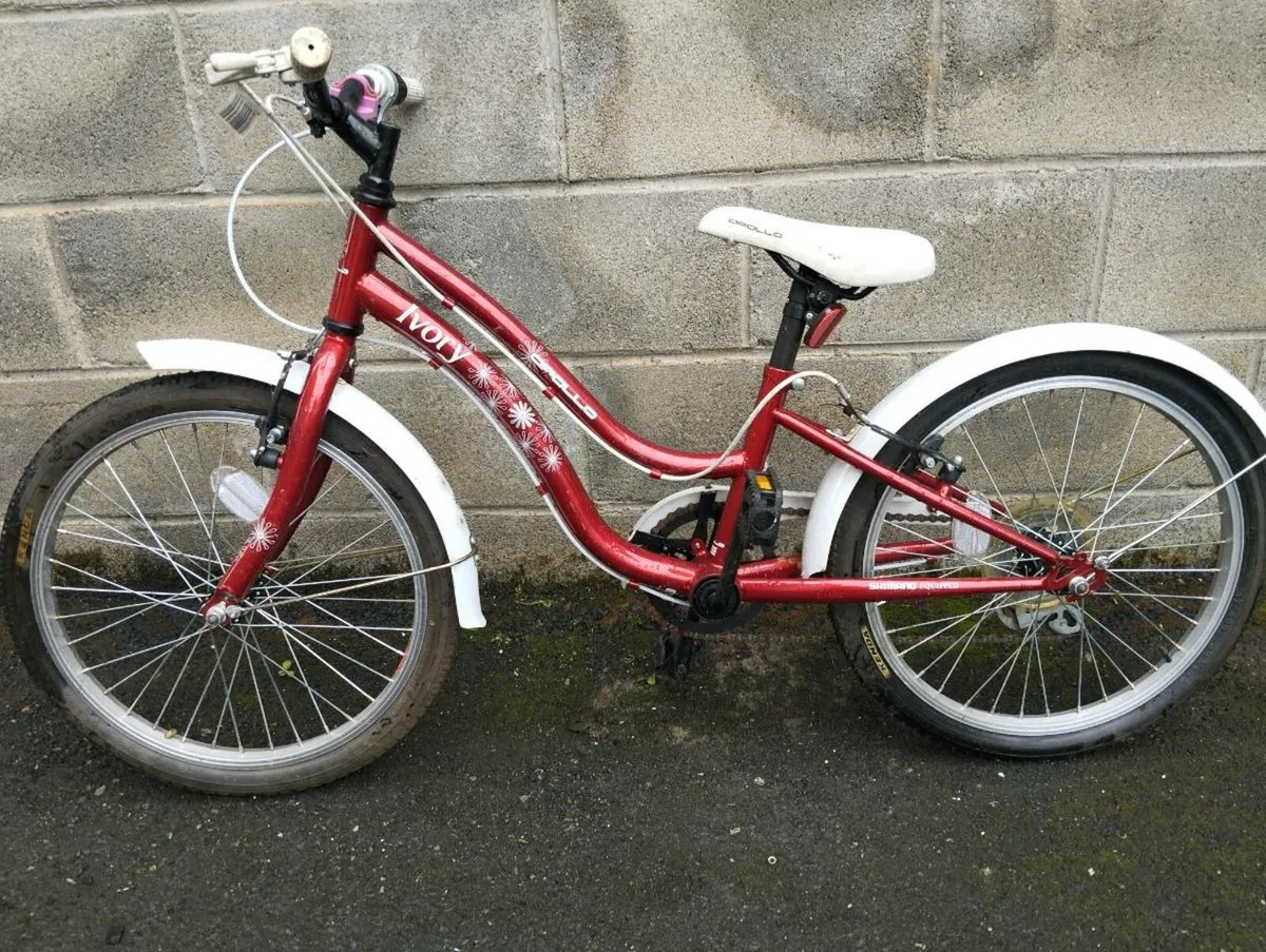Girls 20inch bike - Image 2