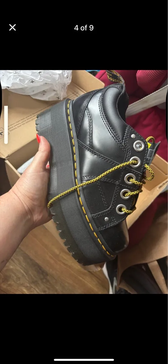 Dr martins shoes - Image 3