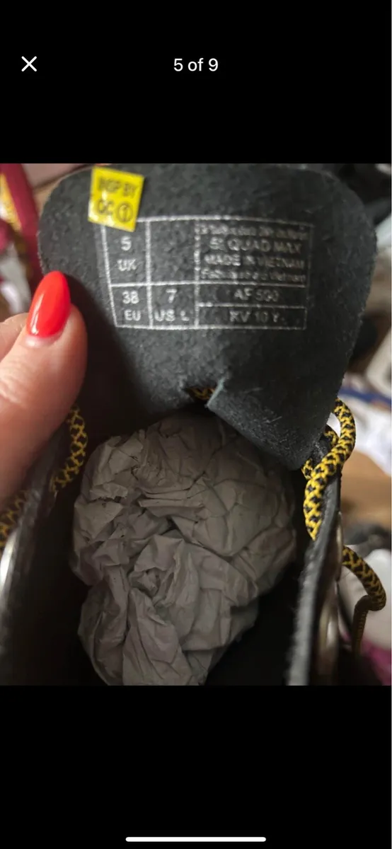 Dr martins shoes - Image 4