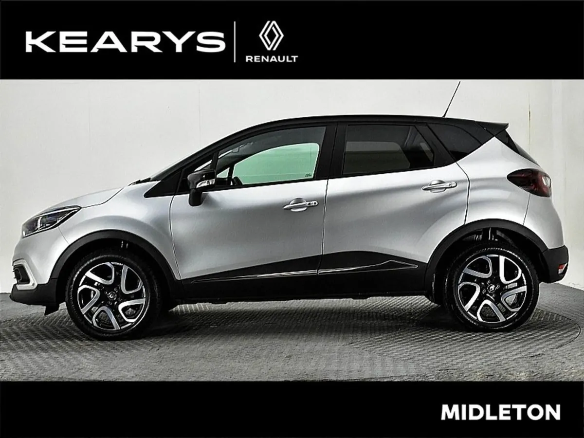 Renault Captur 0.9 TCe 90 Iconic. Very Low Kms - Image 3