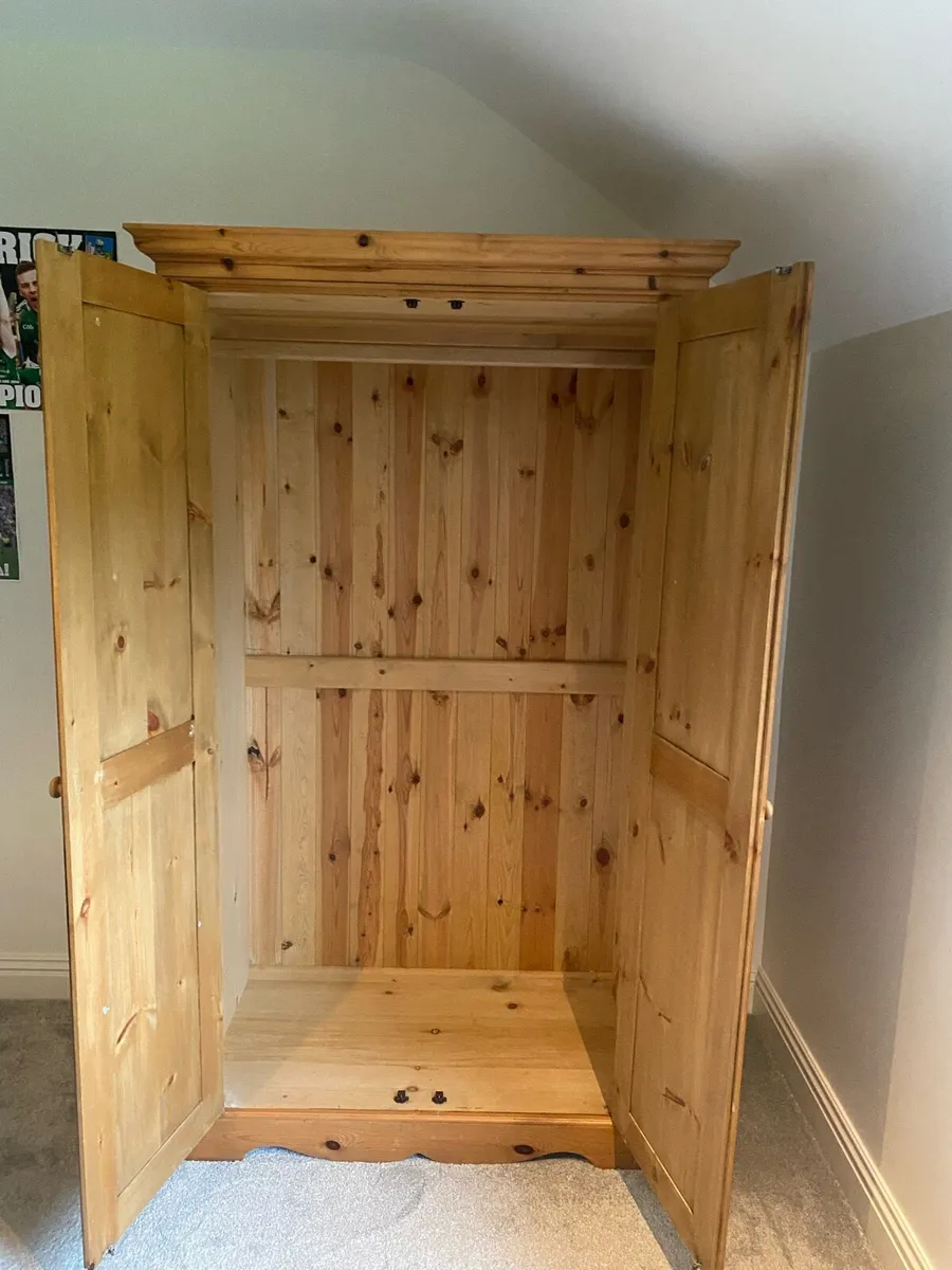 Set of Bedroom furniture  3 pieces together - Image 2