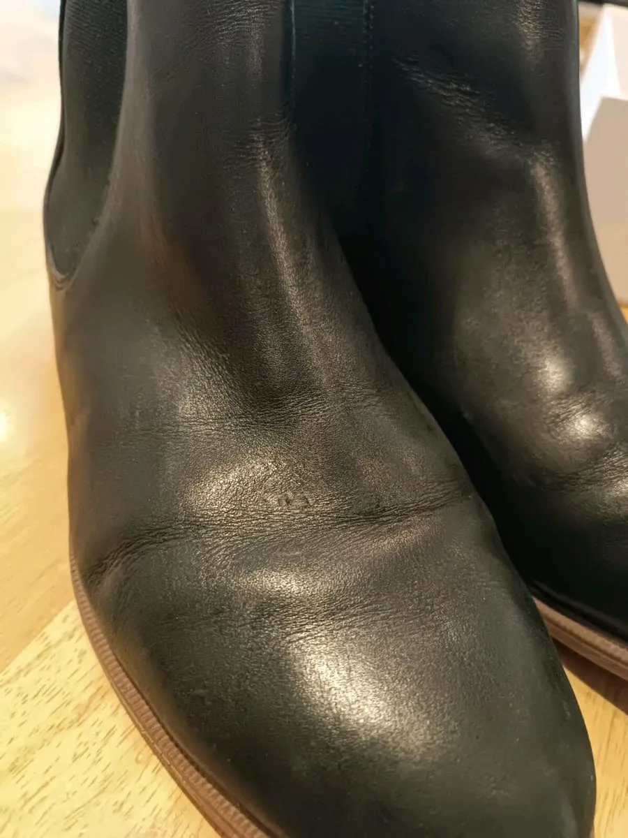 Clarks Chelsea boots - Image 4