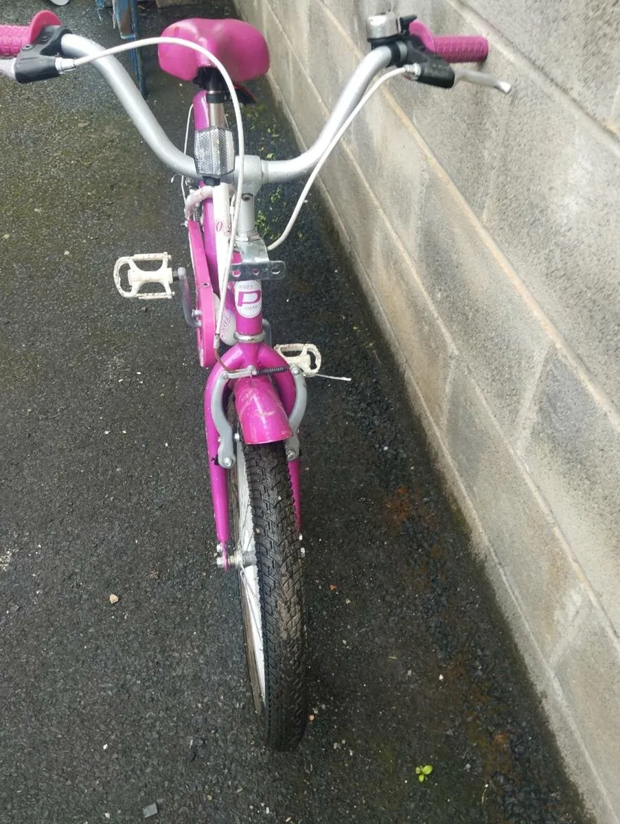 Girls 20inch bike - Image 3