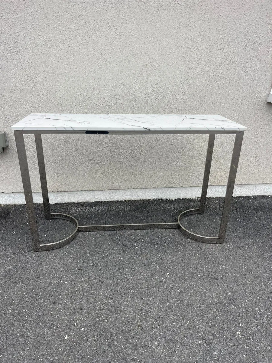 Console table - Image 1