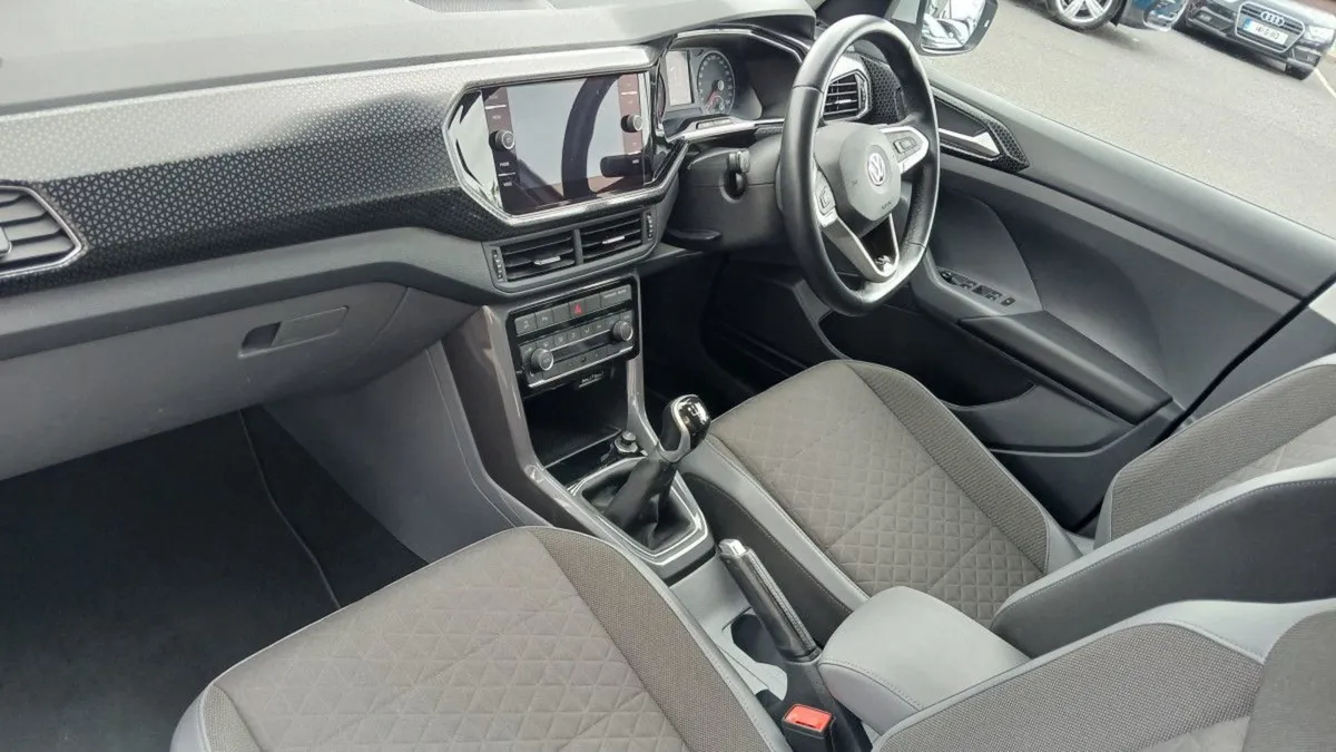 Volkswagen T-Cross Style 1.0 TSI 115HP  rear View - Image 3