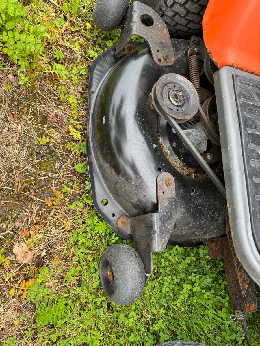 Husqvarna Ride on lawnmower - Image 2
