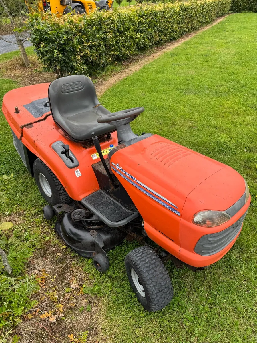 Husqvarna Ride on lawnmower - Image 3