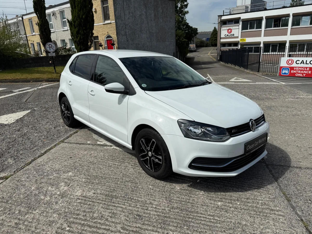 Volkswagen polo 2016 Auto - Image 2