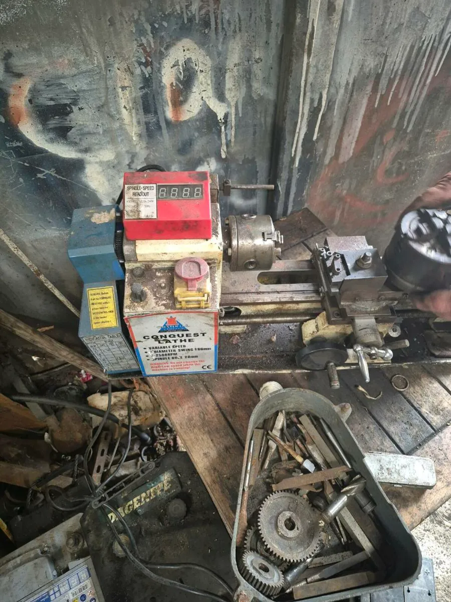 Small lathe - Image 2