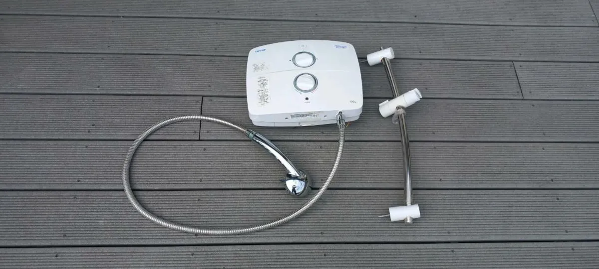Triton T90ST shower - Image 1