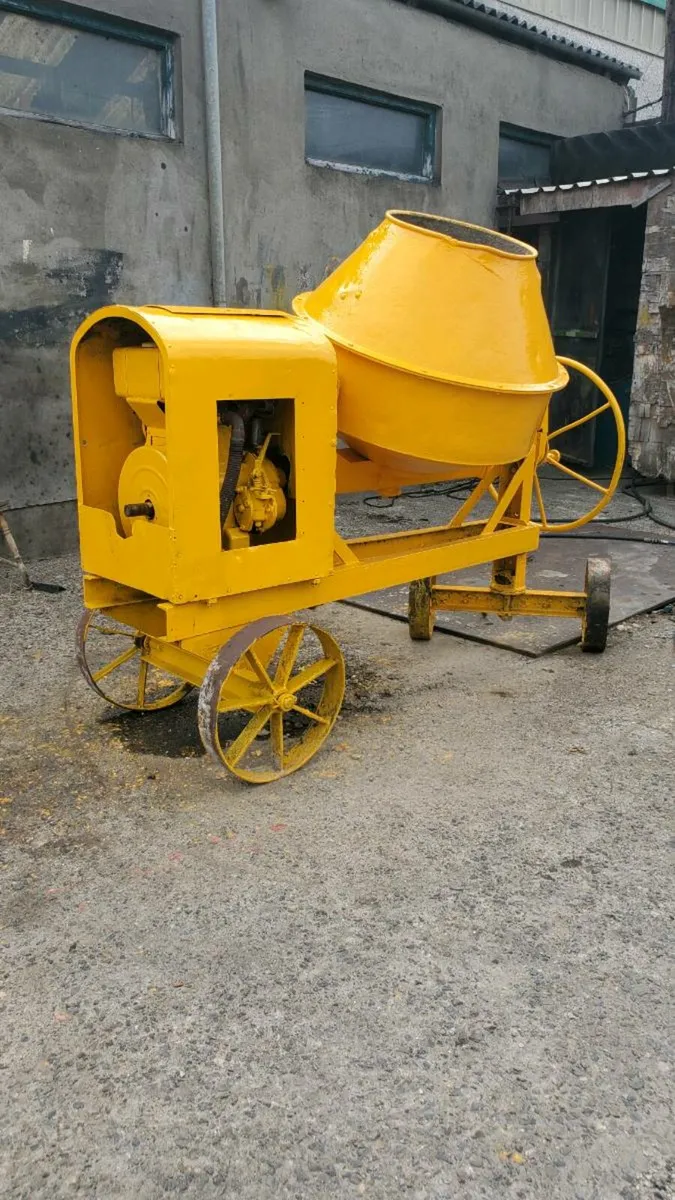 Cement mixer for sale - Image 2