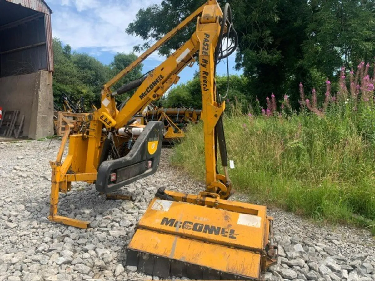MCCONNEL PA52 HYREACH FORWARD REACH - Image 1
