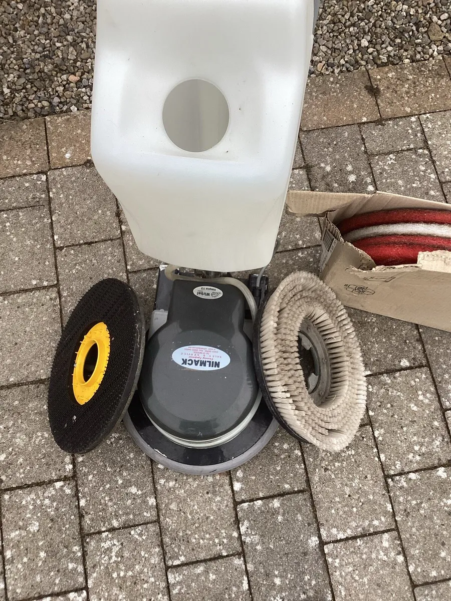 Commercial Floor cleaner - Image 1