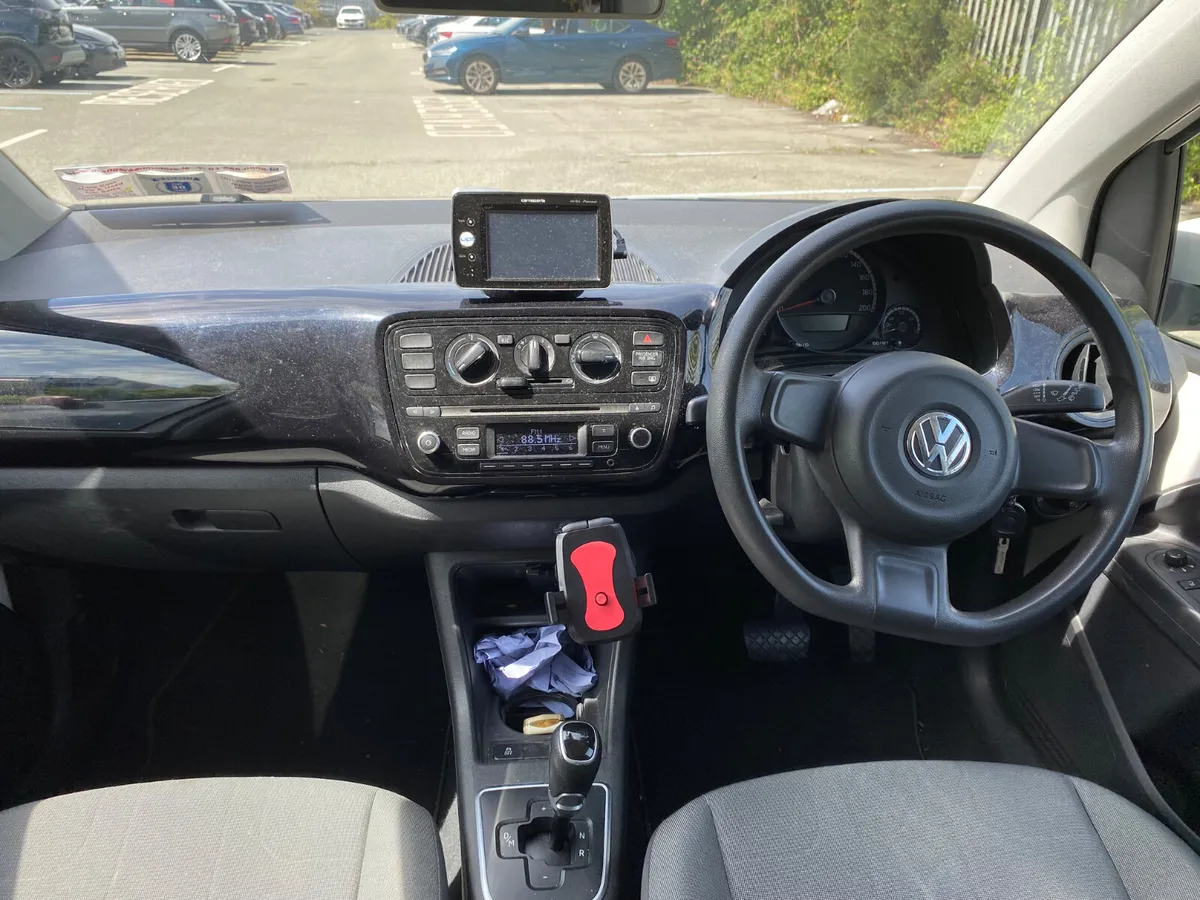 Volkswagen up! Automatic - Image 4