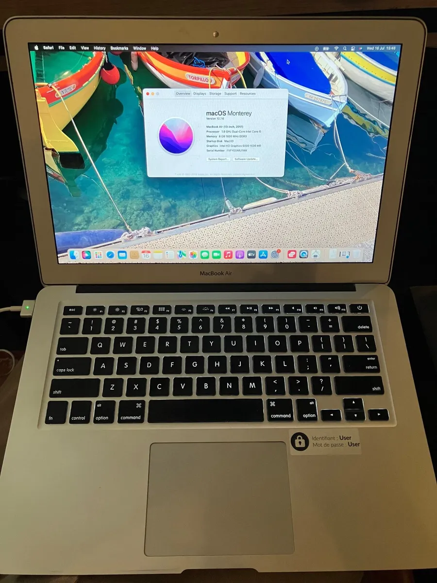 Apple Macbook Air 2017 - Image 1