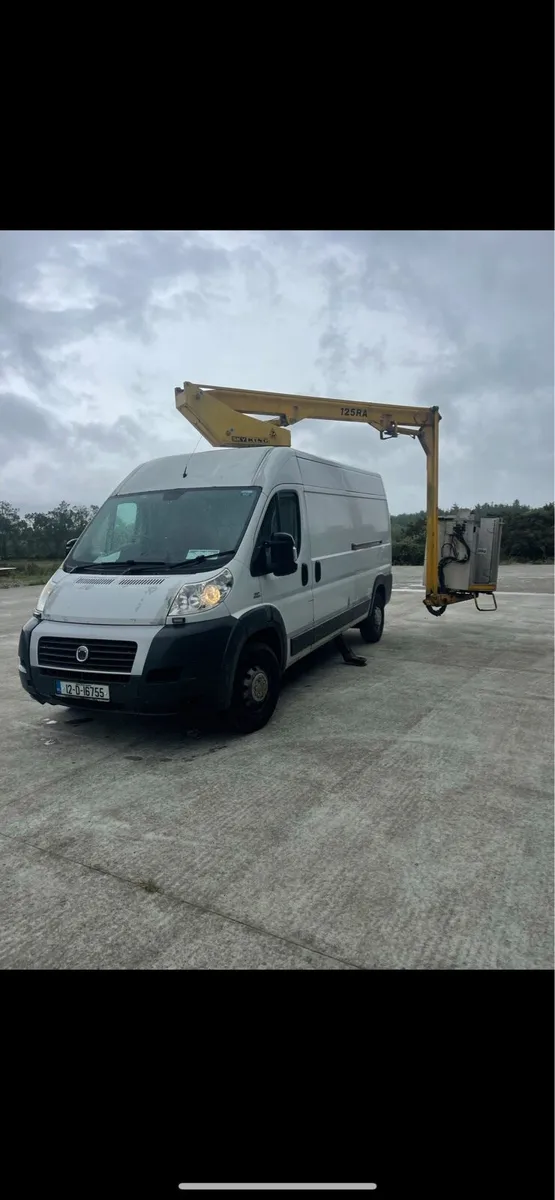 Cherry picker - Image 4