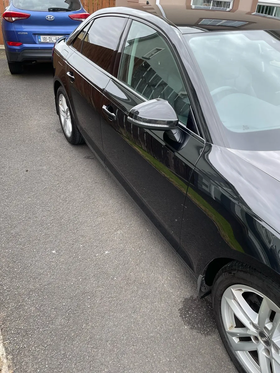 Car - Image 3