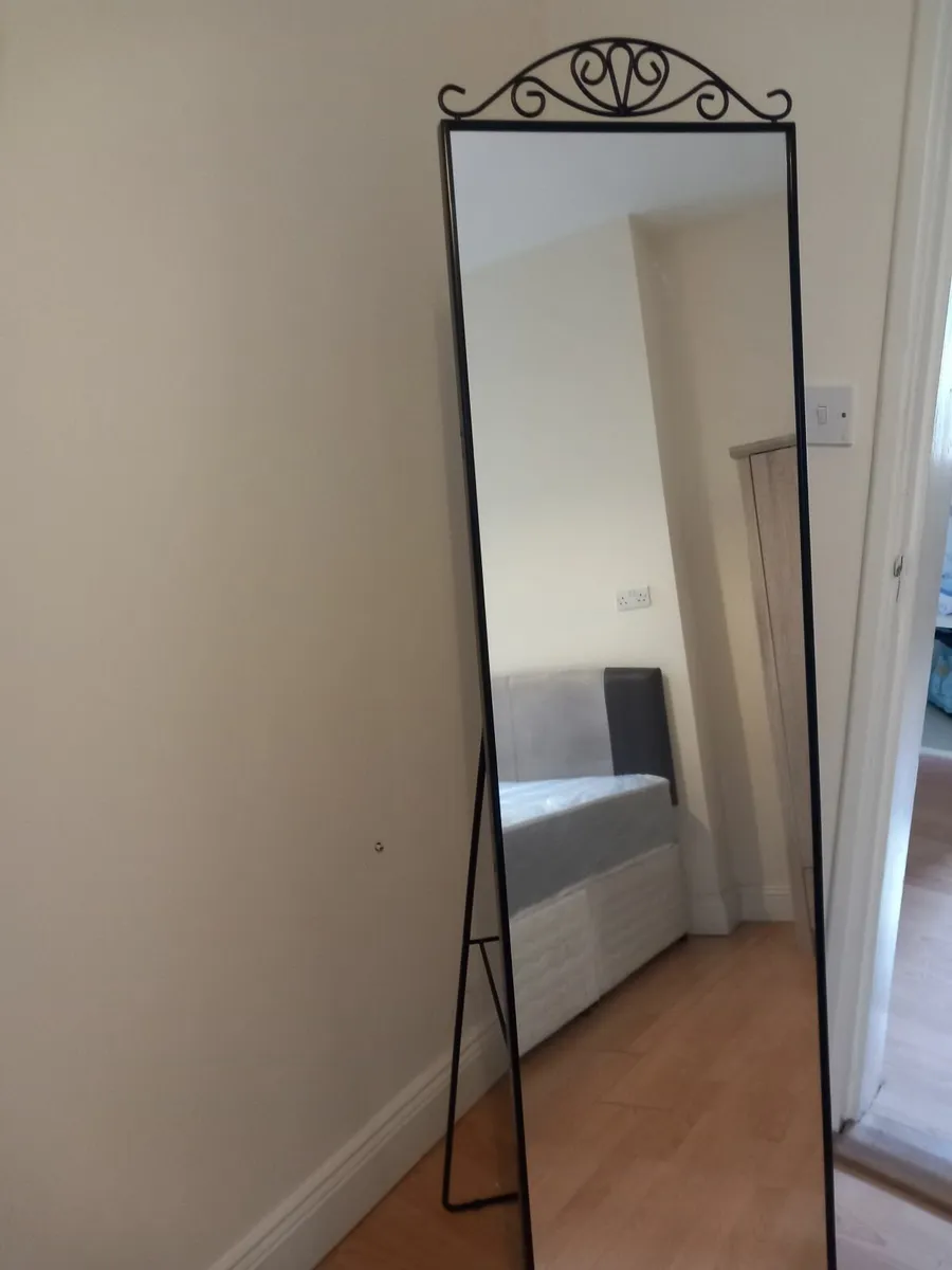 Mirror (freestanding or wall hung) - Image 4