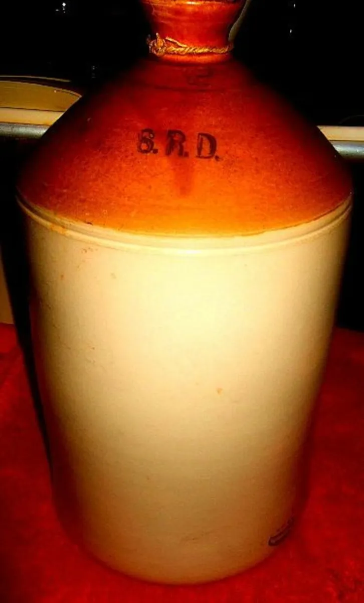 "Supply Reserve Depot" Jug - Image 4