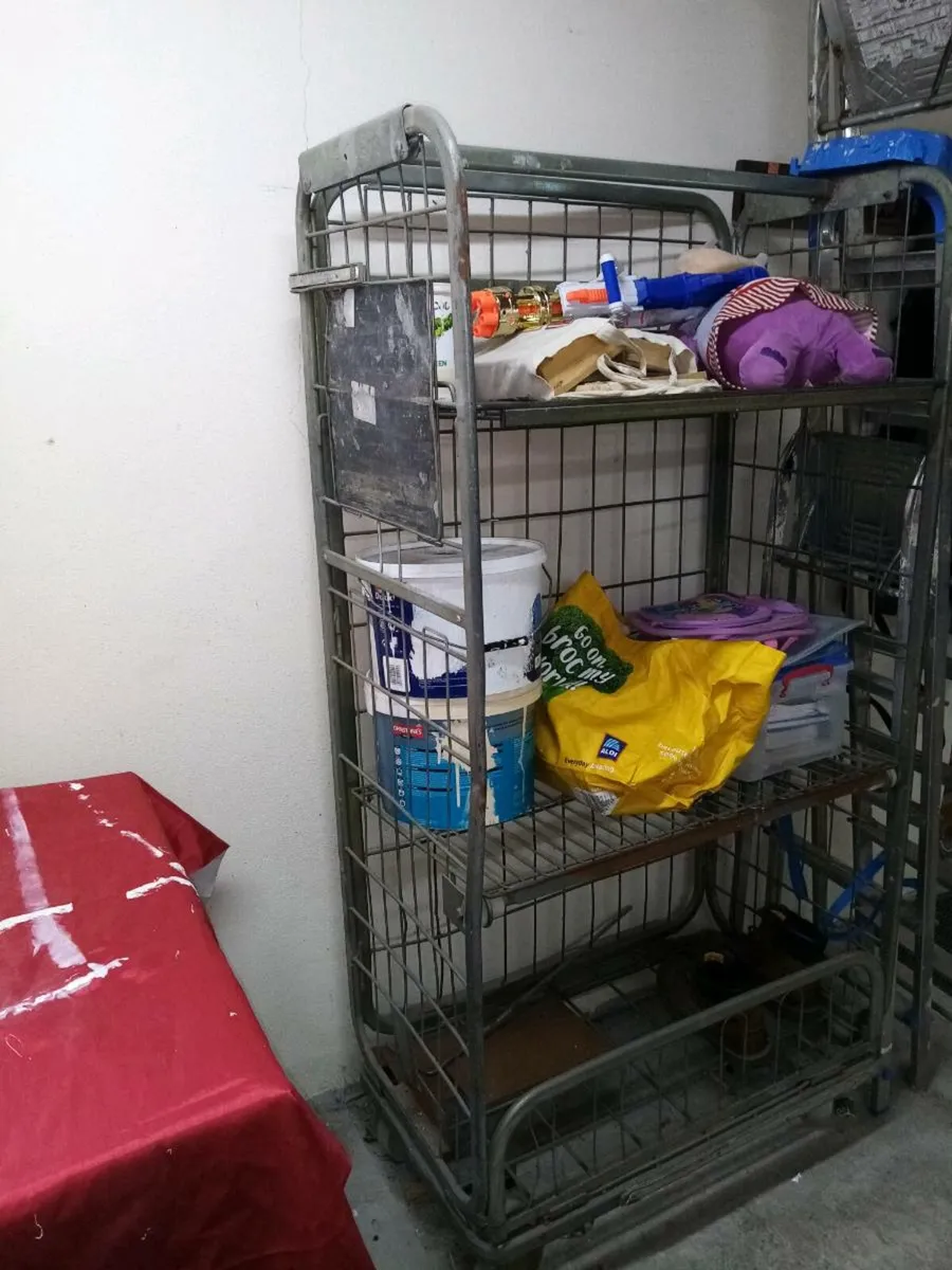 Cage trolley - Image 1