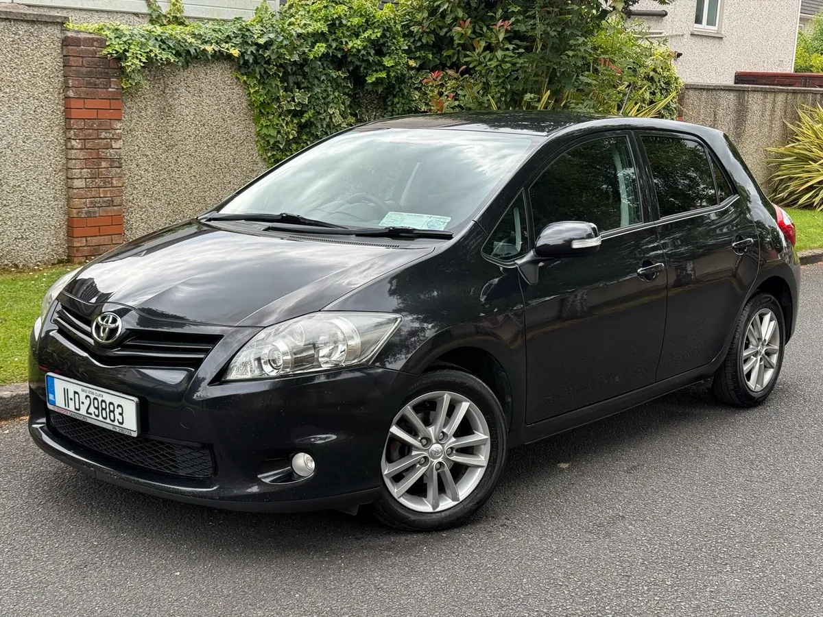 11 Toyota Auris Sport 135k kms NEW NCT 07/26 - Image 1