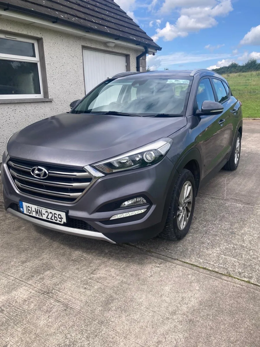 161 Hyundai Tuscon 1.7SE BLD 116PS 5 door - Image 4