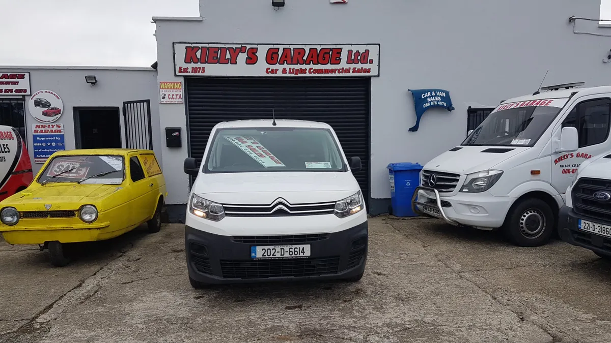 Citroen Berlingo 202D MINT ONE OWNER VAT INVOICE - Image 2