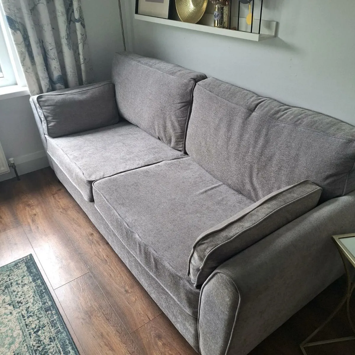 Couch - Image 1