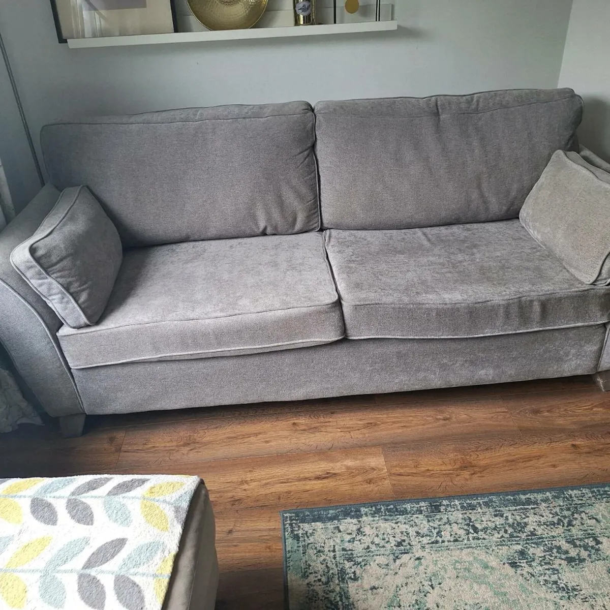 Couch - Image 3