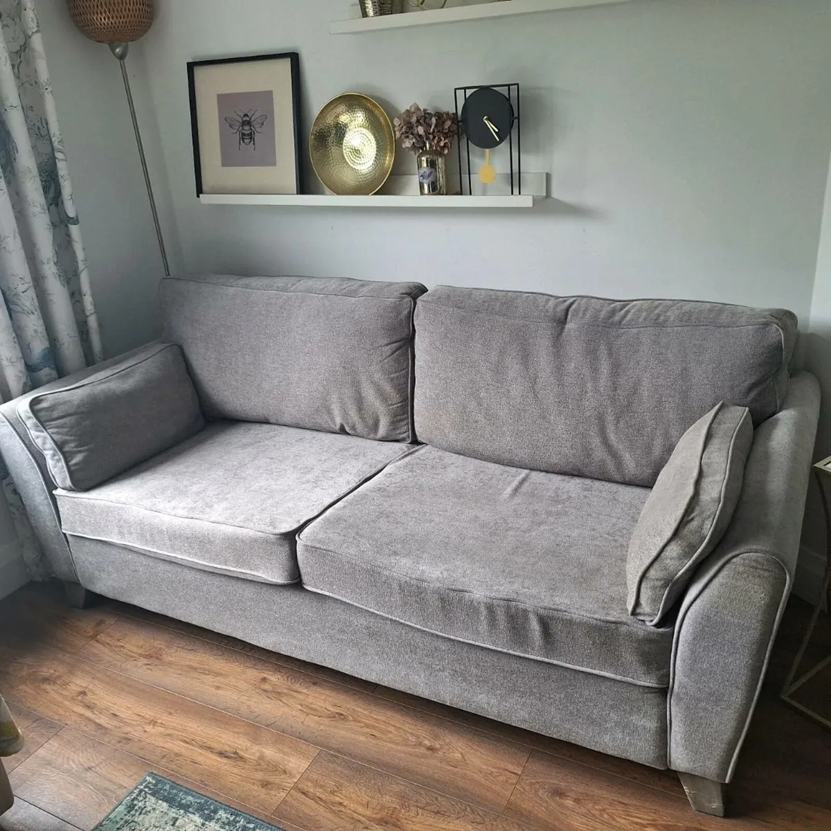 Couch - Image 4