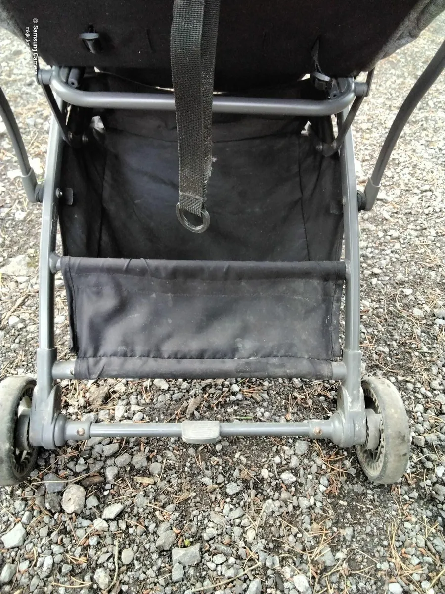 Buggy, light and compact, great for plane - Image 4