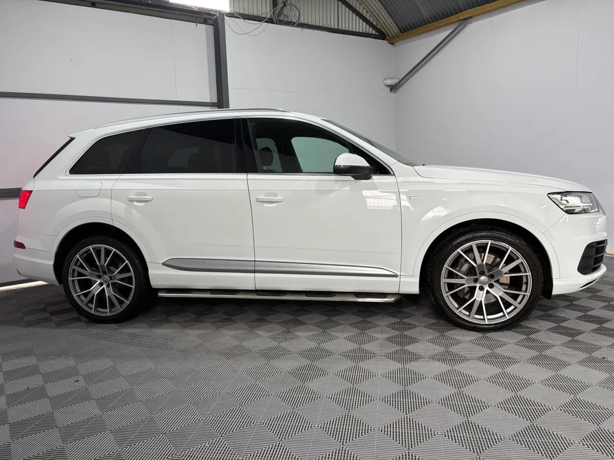 18 Audi Q7 S-Line 3.0 TDi Quattro 7 Seats - Image 4