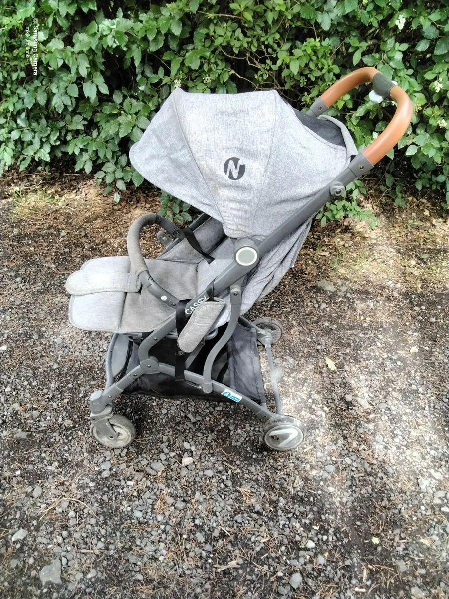 Buggy, light and compact, great for plane - Image 1