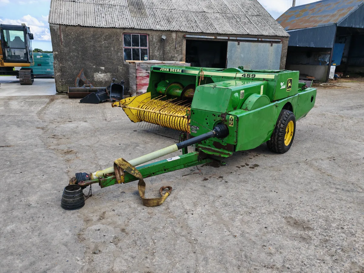 John Deere Baler 459 - Image 1