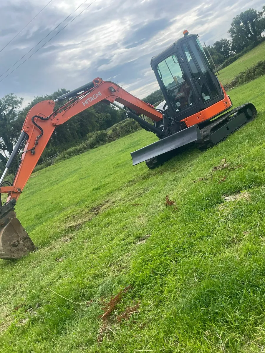Hitachi Zaxis 52U - Image 1