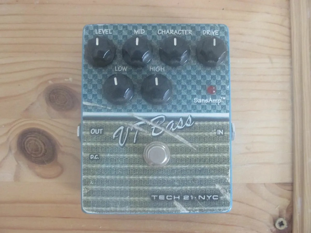 Tech 21 Sansamp VT Bass Pedal - Image 1