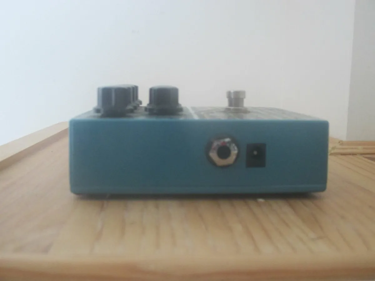 Tech 21 Sansamp VT Bass Pedal - Image 3