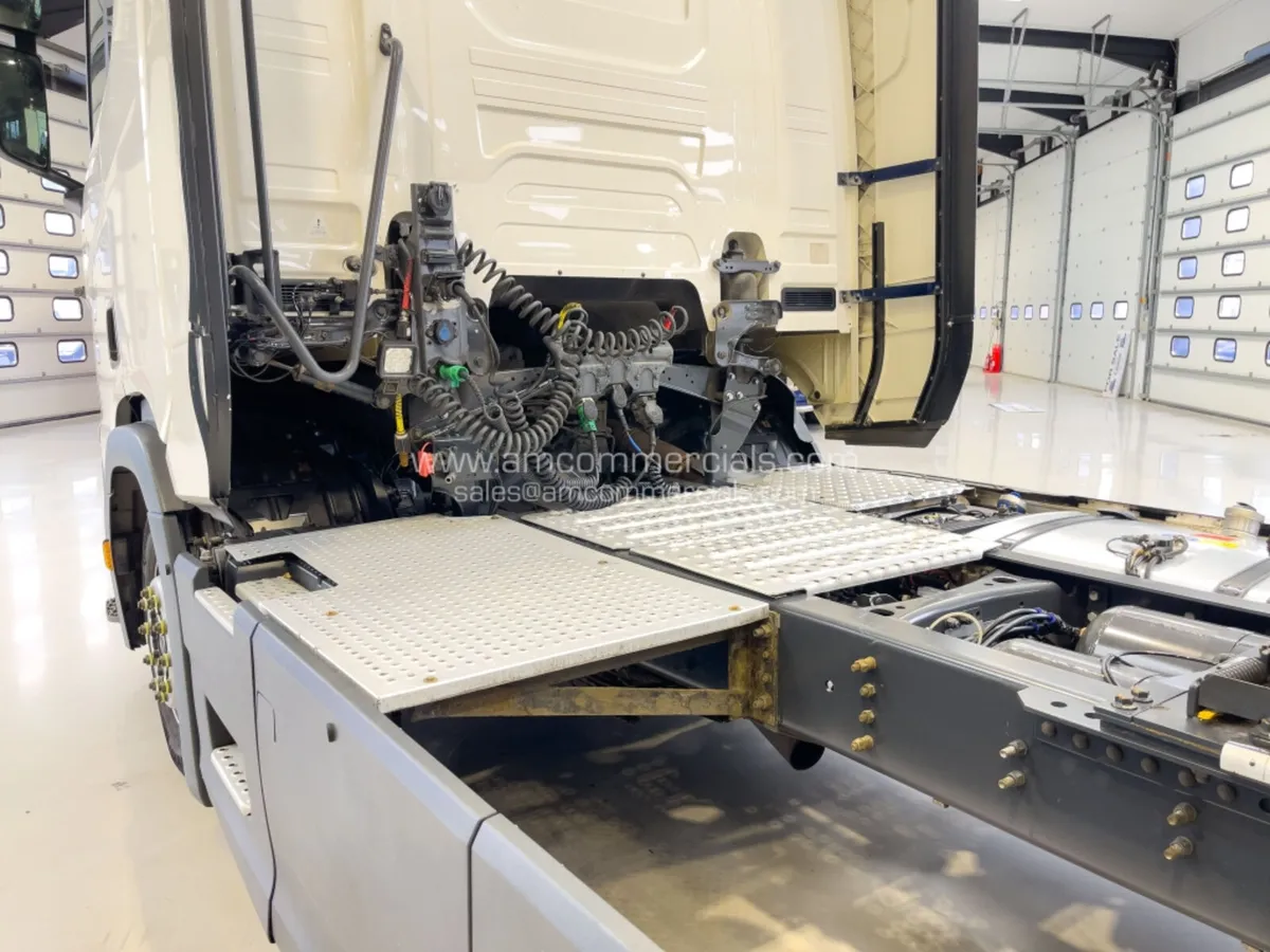 2019 (69) SCANIA R410 NORMAL CAB 4X2 - Image 4